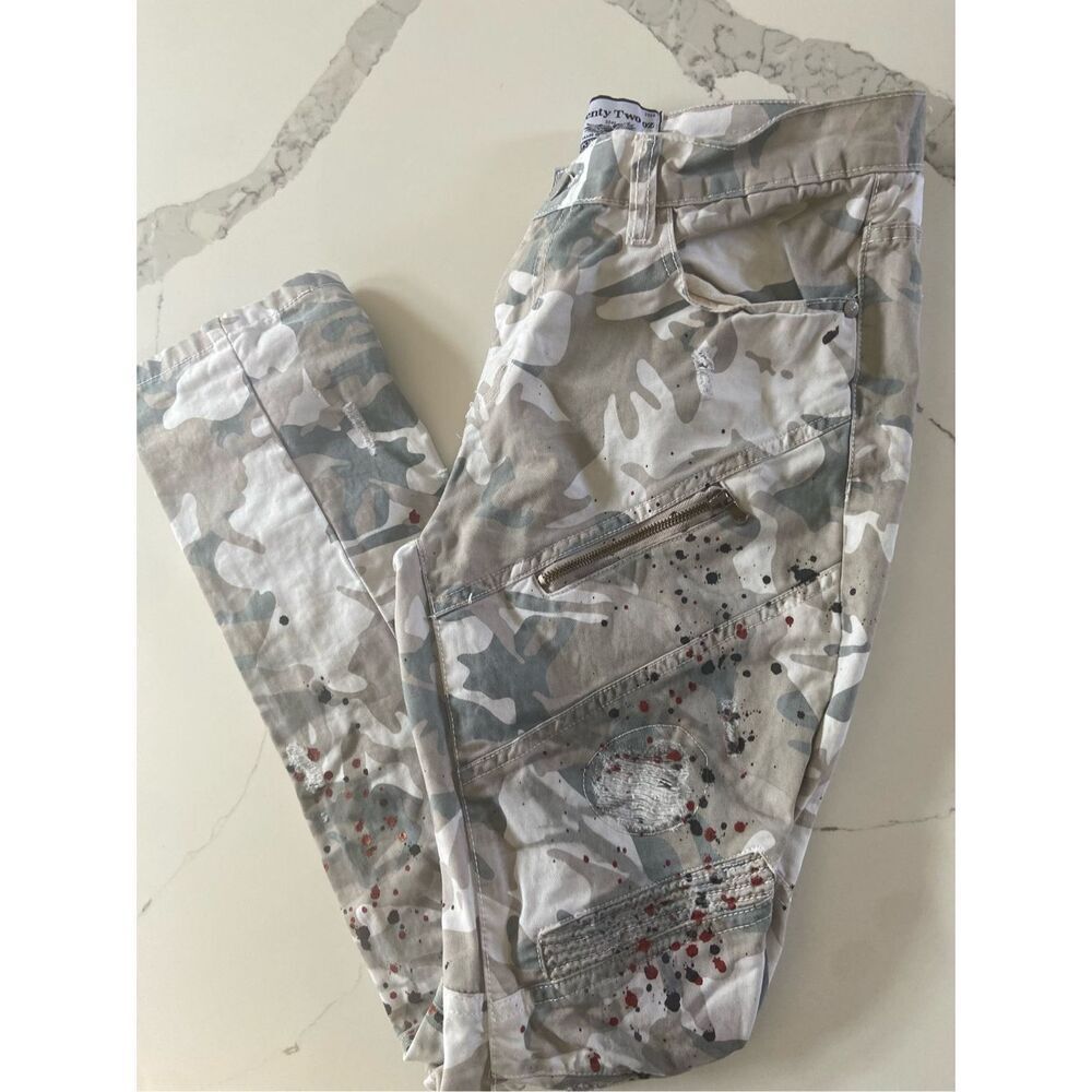 Twenty Two 22 Oz Camo Paint Splattered Jeans Distressed Sz 34x32 Mens